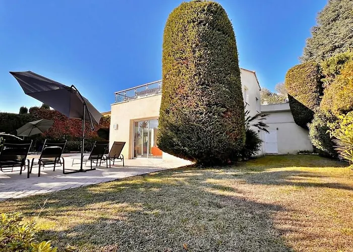 Palm & Sun Villa Niza